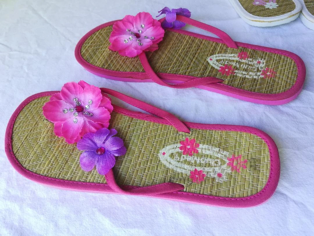 Lote de 2 pares de Chinelas com flores tamanho 40 Branca (nova) + Fúcsia – photo 6